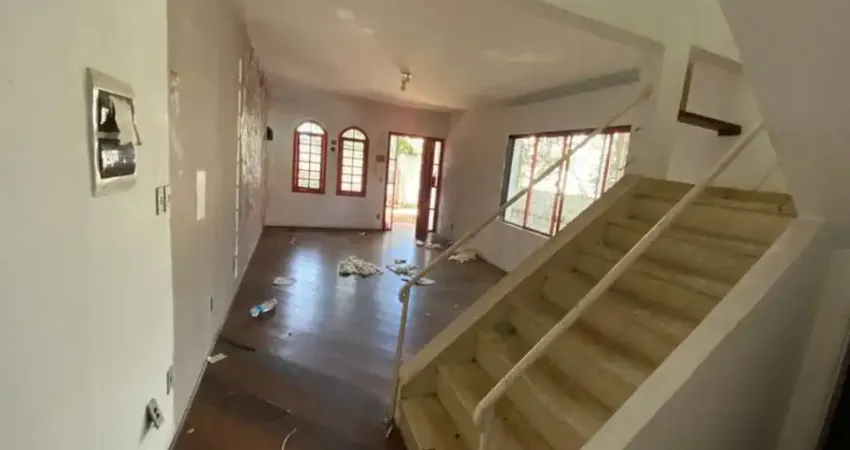 Casa com 3 quartos à venda na Rua Ásia, --, Cerqueira César, São Paulo