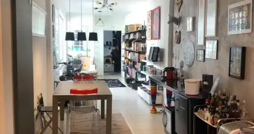 Casa com 3 dormitórios 2 vagas a venda em Pinheiros