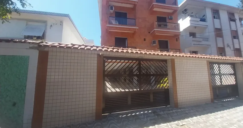 Apto.  2 quartos e sacada de frente. bem localizado ,  entre o  aquário  e rebouças