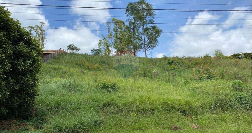 Terreno com 1554 m² no Residencial Pomar da Serra.