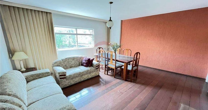 Apartamento mobiliado com 3 quartos, sala, cozinha com DCE 1 vaga de garagem numerada,175 m².
