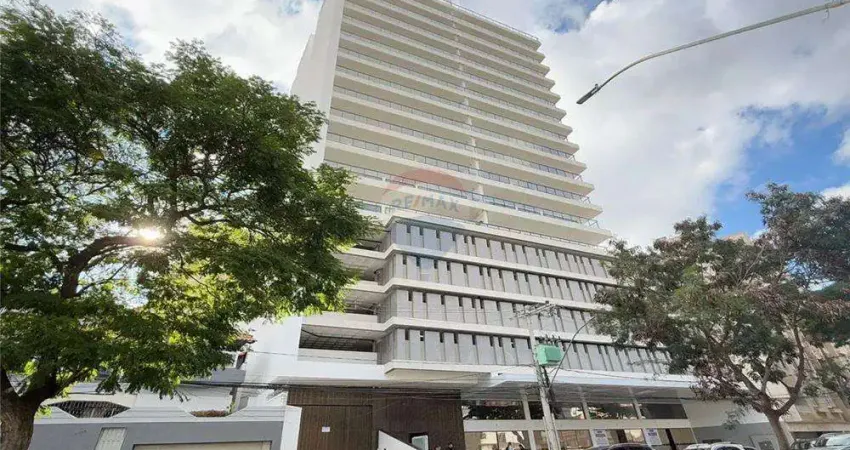 Quarto e sala para locação no São Mateus, Juiz de Fora, com vaga de garagem. Conforto, praticidade e segurança em ótima localização!