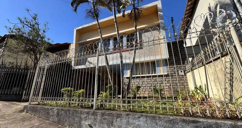 Casa com 5 quartos no Bairu – Ótima para reforma ou novo empreendimento
