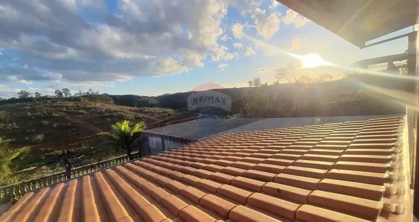 Casa com 2 quartos à venda na Rua Maria de Lourdes, 249, Grama, Juiz de Fora