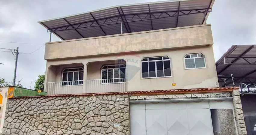 Casa ampla e imponente com 5 quartos, 1 suíte para aluguel no bairro Nova Era – Juiz de Fora