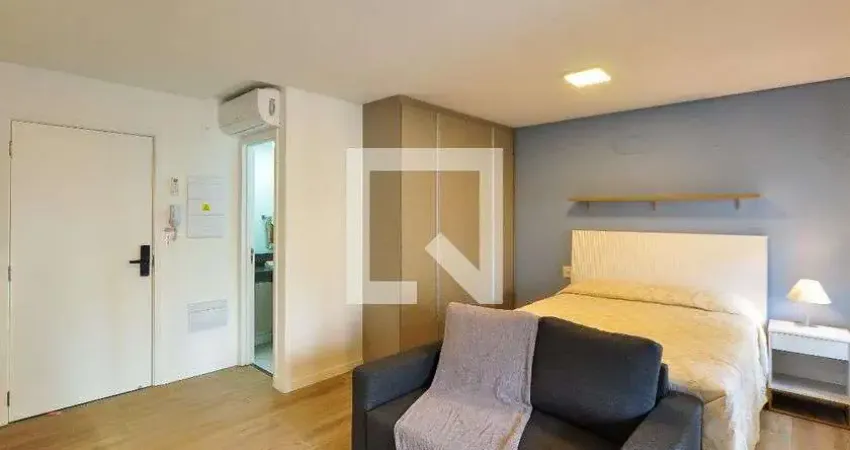 Kitnet / Stúdio à venda na Rua Alves Guimarães, 170, Pinheiros, São Paulo