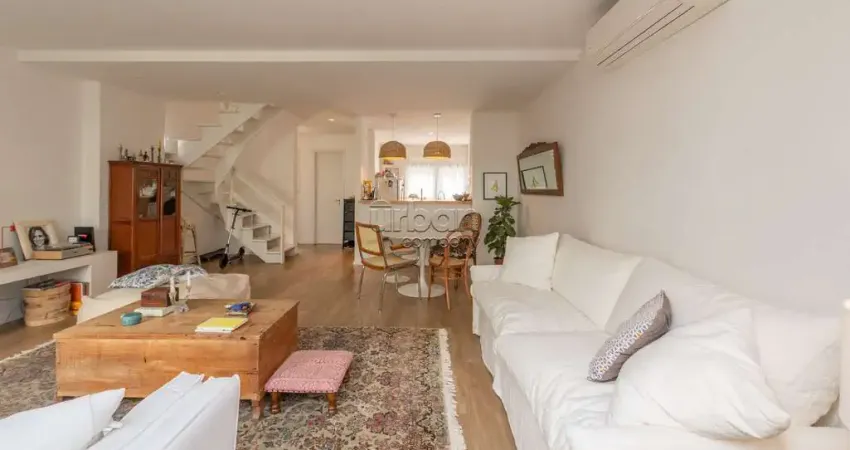 Casa em condomínio fechado com 2 quartos à venda na Rua Gralha Azul, 555, Jardim Carvalho, Porto Alegre