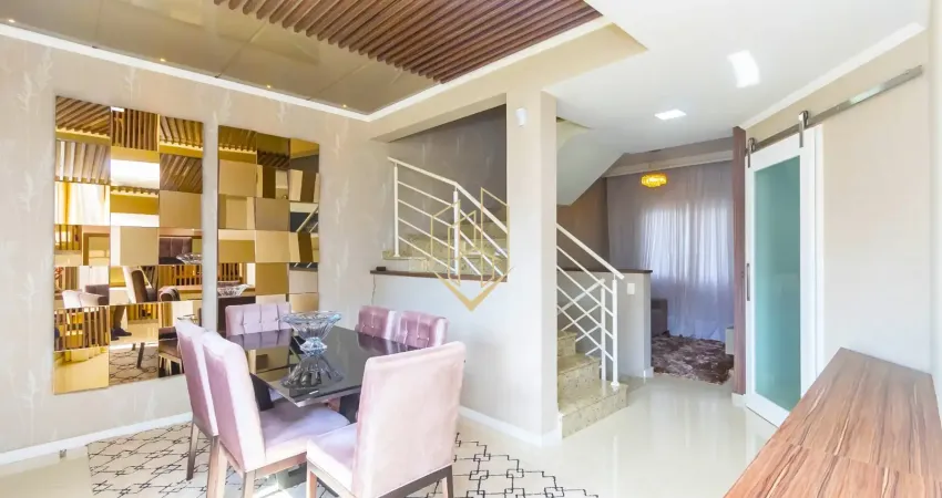 Sobrado semi-mobiliado em santa felicidade, com 3 quartos e 3 vagas.