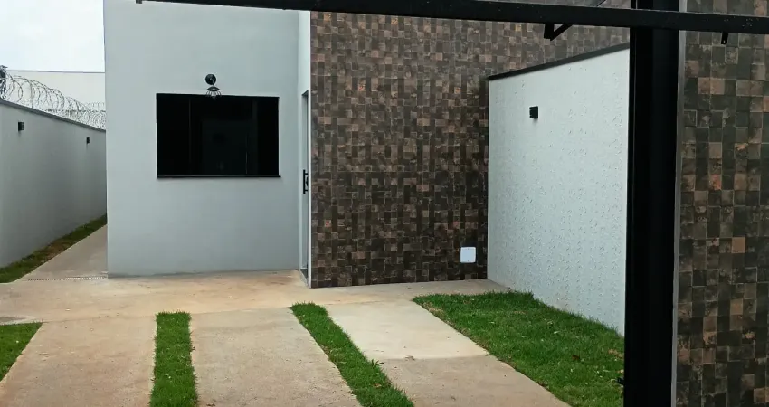 Excelente oportunidade casa com 3 quartos sendo 1 suite, 2 banheiros