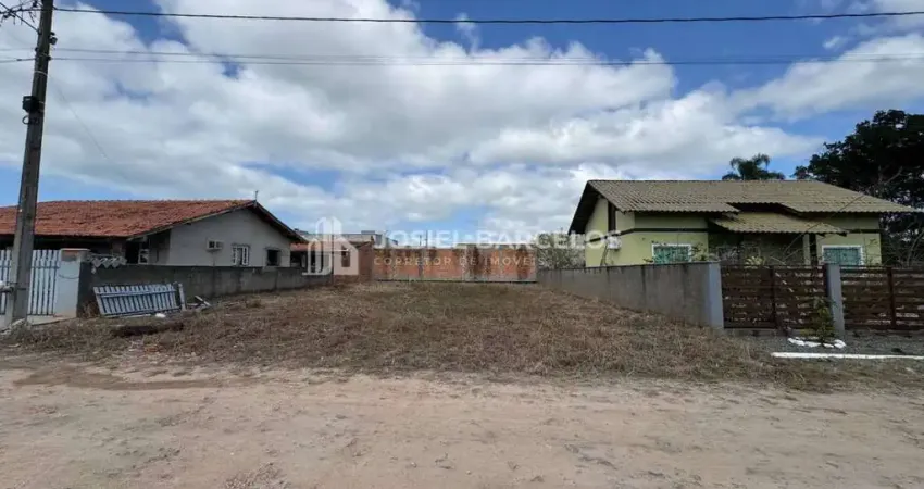 Terreno à venda na Praia do Ervino, São Francisco do Sul
