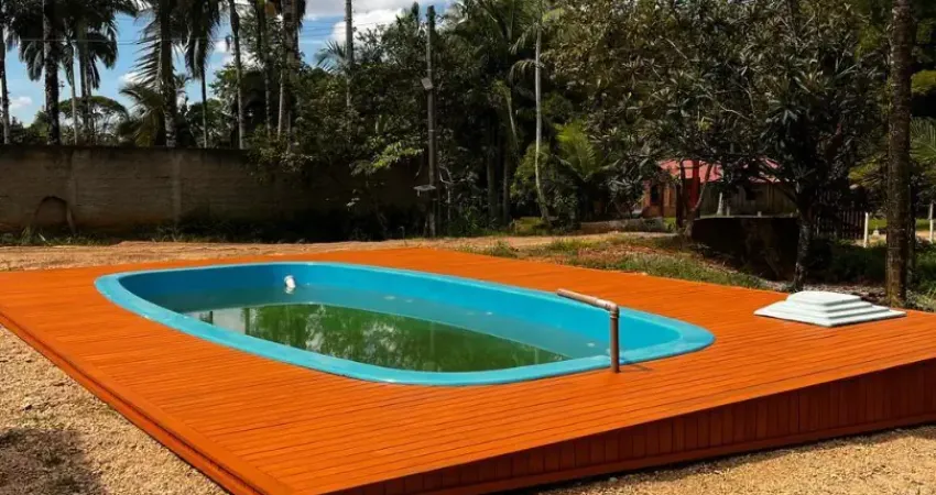 Terreno dos sonhos em tijucas — 2.400m² com lagoa, piscina e muito sossego!
