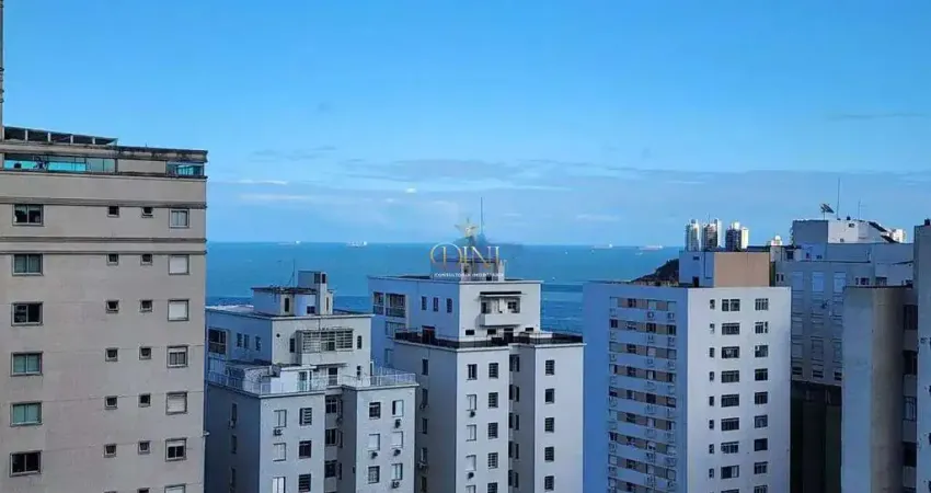 Apartamento a venda na praia das pitangueiras, a 01 quadra da praia, com garagem