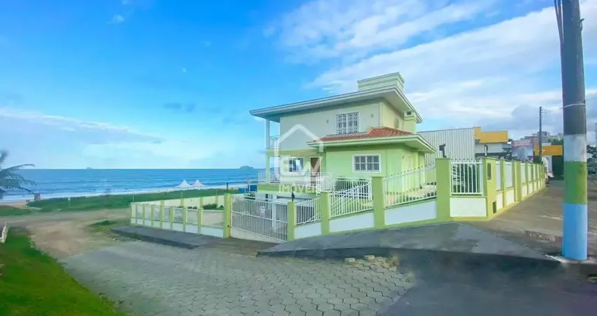 Casa com 6 quartos à venda na Avenida Nereu Ramos, 5420, Itacolomi, Balneário Piçarras