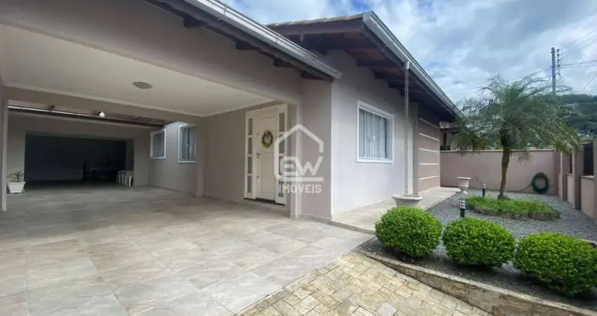 Casa com 4 quartos à venda na Rua, 467, Czerniewicz, Jaraguá do Sul