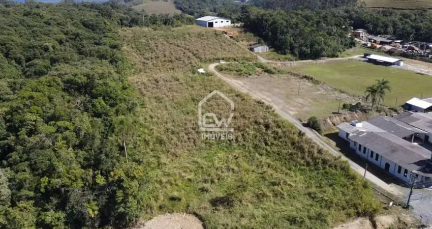 Terreno com frente para a sc - 108, área total de 42.372m² em guaramirim, sc
