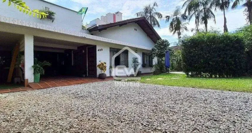Casa com 5 quartos à venda na Rua Vinte e Cinco de Julho, 499, Vila Nova, Jaraguá do Sul