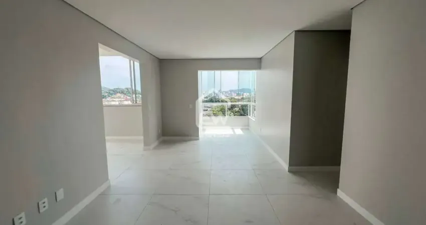 Cobertura com 3 quartos à venda na Rua Carlos Benack, 131, Saguaçu, Joinville