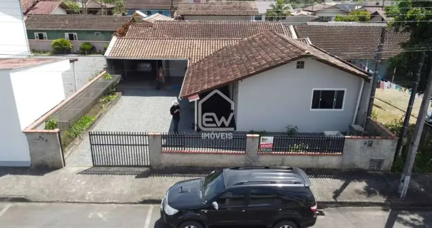 Casa com 5 quartos à venda na Rua Ernesto Reinke, 330, Ilha da Figueira, Guaramirim