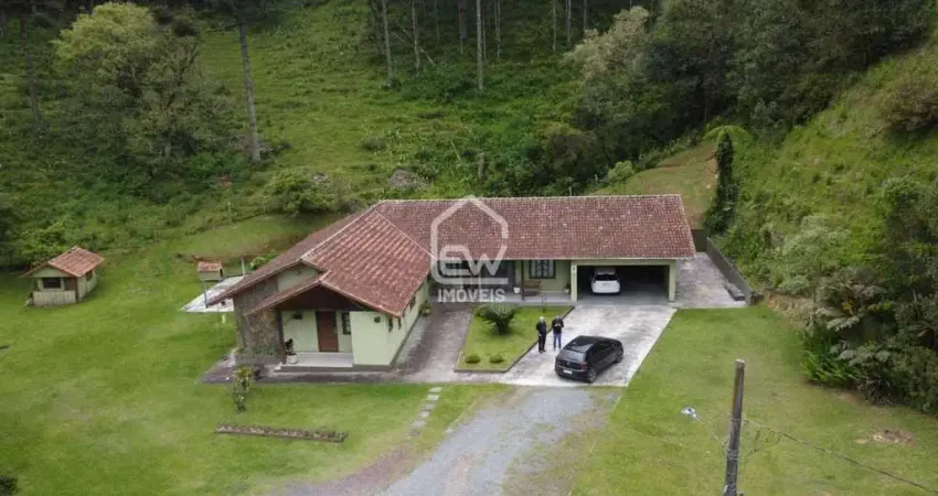 Propriedade com características rurais em área urbana com 12.877m² em são bento do sul, sc