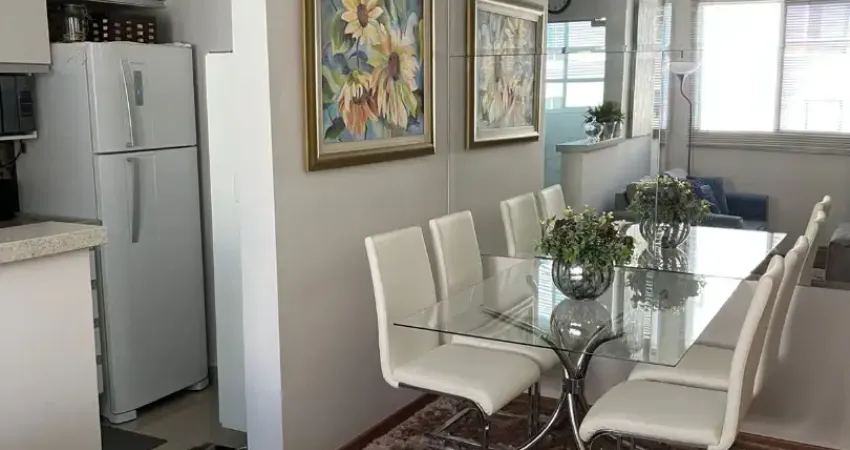 Apartamento com 2 dormitórios impecavelmente decorado e pronto para morar!