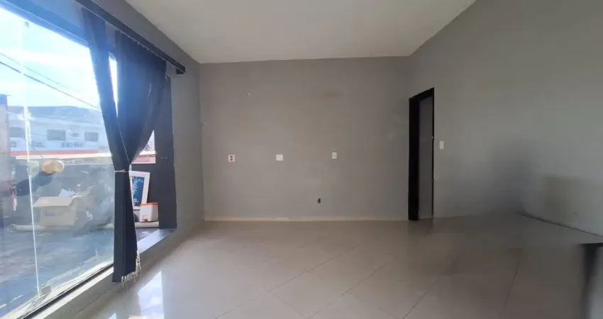 Aluguel de casa com 3 cômodos na av. cabo adão pereira – r$ 1.100/mês