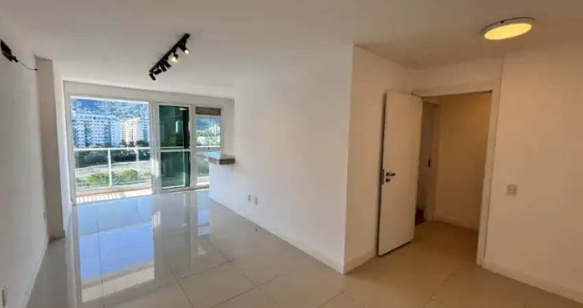 Oportunidade millenio ilha pura double suítes com armários na barra