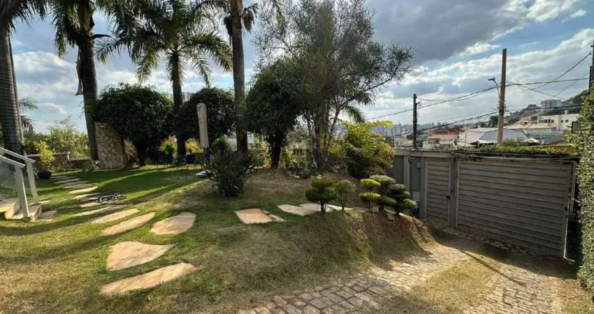 Casa com 6 quartos para alugar no Estoril, Belo Horizonte 