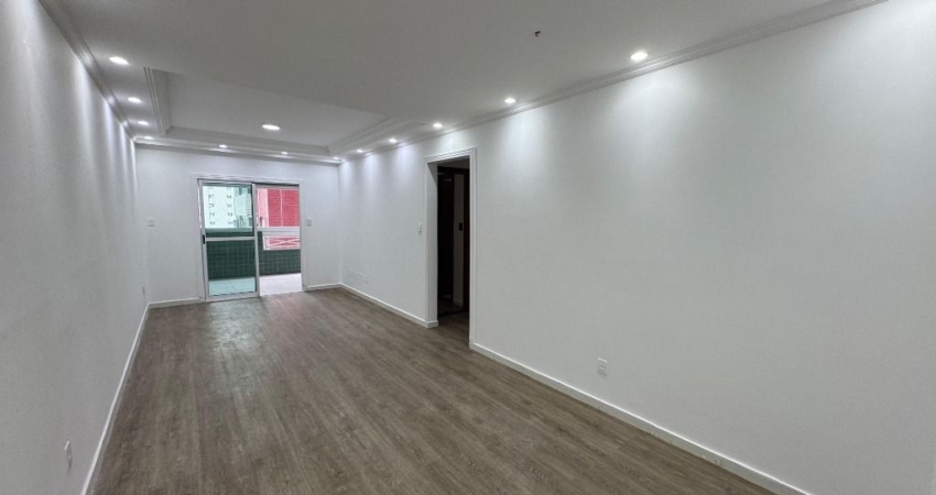 Apartamento no canto do forte - praia grande - 2 dormitórios - r$ 550 mil