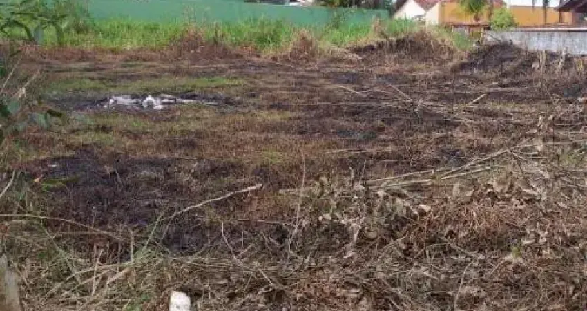 Terreno no bairro cibratel 2, em itanhaém, litoral sul de sâo paulo, localizado no lado praia à 800 metros do mar.