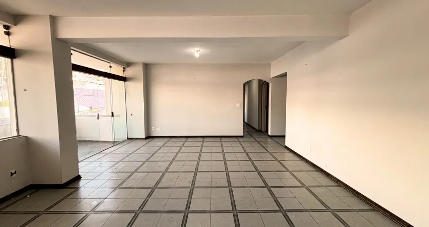 Apartamento com 196m2  3 suítes varanda no centro de sorocaba