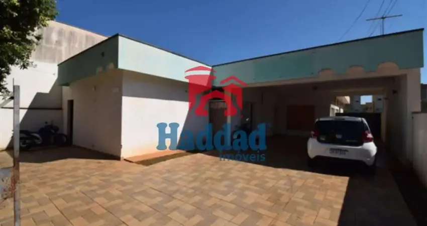 Invista no seu espaço: casa grande no centro com pontencial incrivel para locação!