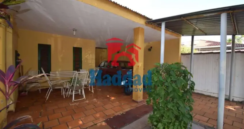 Casa com 3 quartos à venda no Centro, Birigui 