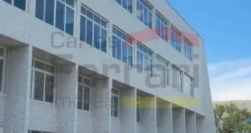 Prédio comercial e industrial frente para rodovia presidente dutra