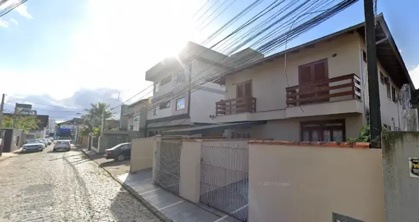 Apartamento com 3 quartos para alugar na Rua Dom Pio de Freitas, 93, Bucarein, Joinville