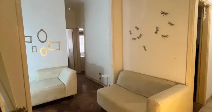 Imóvel em copacabana para investir ou morar. entre siqueira campos e figueiredo de magalhães, próximo a estação de metrô da siqueira campos