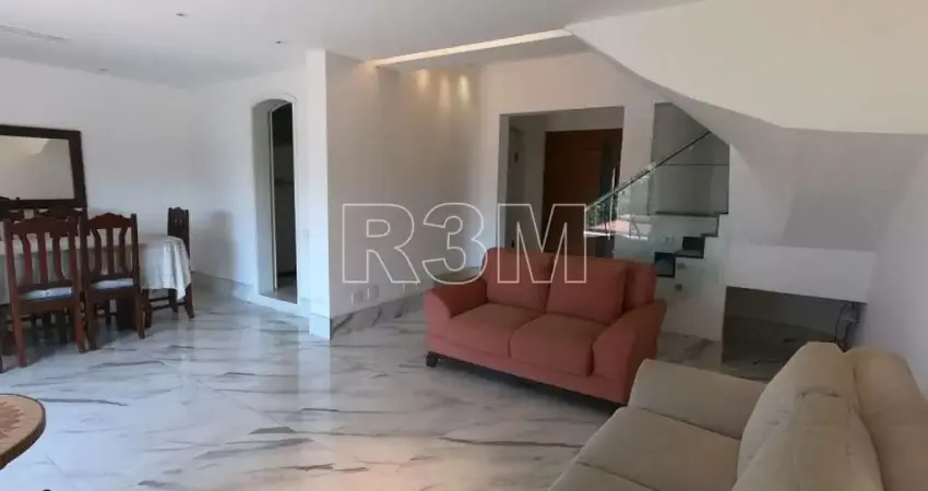 Cobertura duplex no brooklin com 287m² sendo: 3 dormitórios (1 suíte) e 3 vagas de garagem.