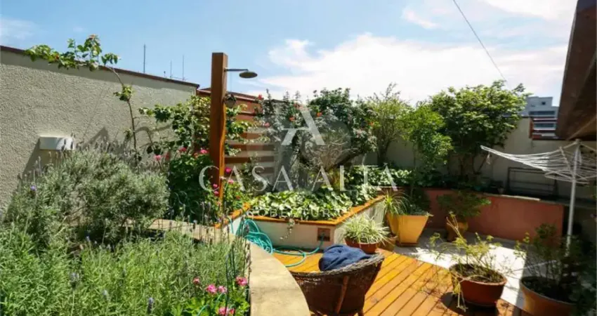 Cobertura duplex no alto da boa vista com 250 m² sendo: 4 dormitórios (4 suítes) e 3 vagas.