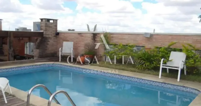 Cobertura duplex no real parque com 551 m² a.u. sendo: 4 dormitórios, 2 suítes e 6 vagas de garagem.