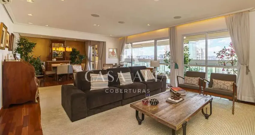 Apartamento no brooklin com 240m² sendo: 4 dormitórios (4 suítes) e 4 vagas de garagem.