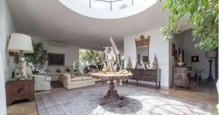 Cobertura duplex no jardim paulista com 410m² a.i. sendo: 4 dormitórios (1 suíte) e 4 vagas.