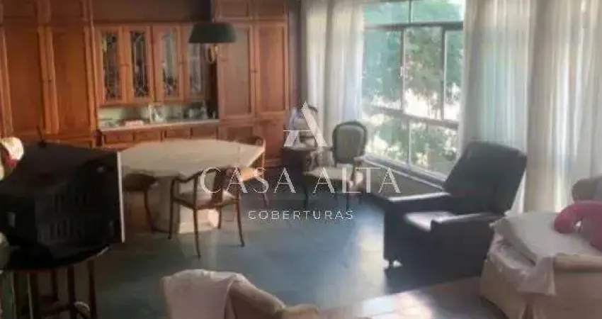 Apartamento no paraíso com 240m² a.u sendo: 3 dormitórios (1 suíte) e 2 vagas de garagem.