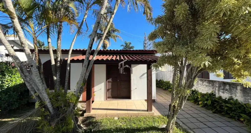 Casa com 3 quartos à venda no Centro, Araranguá 