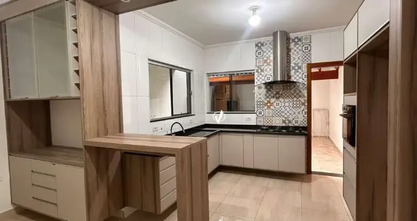Casa para aluguel, 3 quartos, 1 suíte, 2 vagas, Residencial Mombaça I - Pindamonhangaba/SP