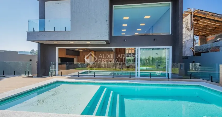 Maravilhosa casa no alphaville. tem tudo o que você precisa para ser feliz. uma vista encantadora, muito espaço, conforto e segurança e privacidade. casa pronta, mobilhada, toda