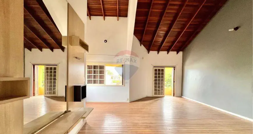 Sobrado com Piscina, 2 suítes, 200m², Nossa Senhora das Graças, Canoas, RS
