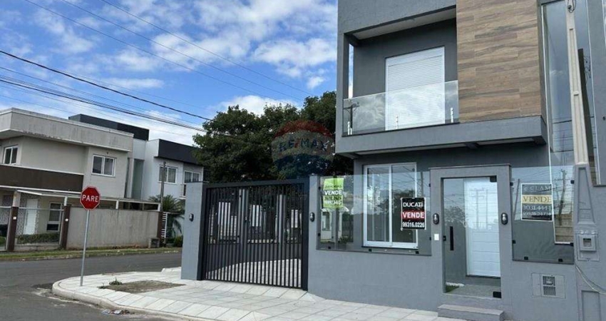 Sobrado de 2 dormitórios com 2 suítes no bairro Mont Serrat em Canoas!