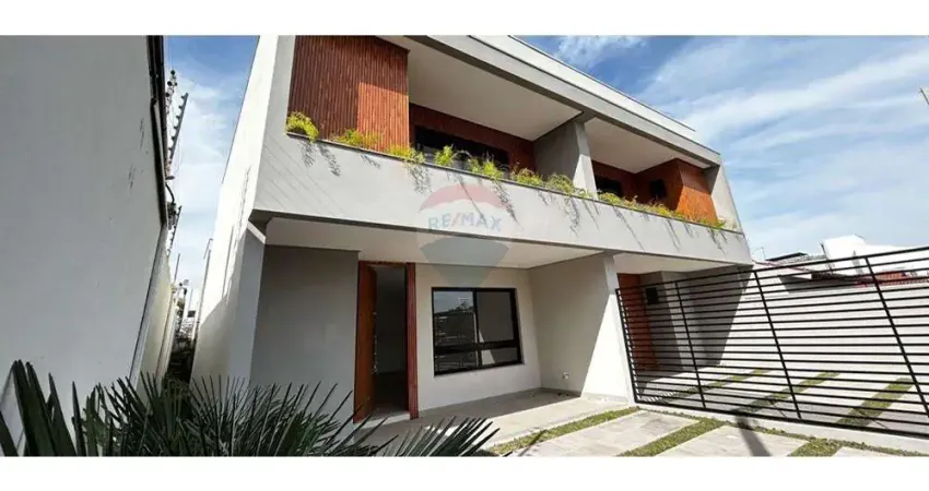 Casa com 3 quartos à venda no Igara, Canoas 