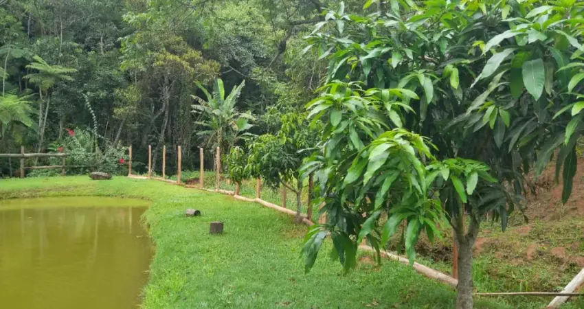 Chácara no condominio vale dos passaros com 3000m² de area- 150m² casa