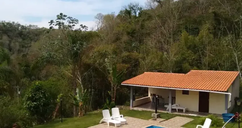 Chacara em condomínio fechado com 21.000m² com escritura em caçapava