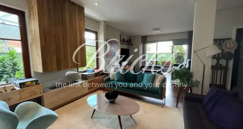 Casa de vila a venda no planalto paulista com 271m² construída e 250m² de terreno